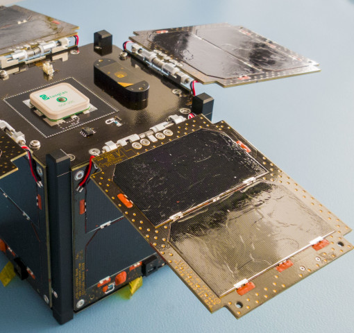 Cubesat-solar-panel.jpg